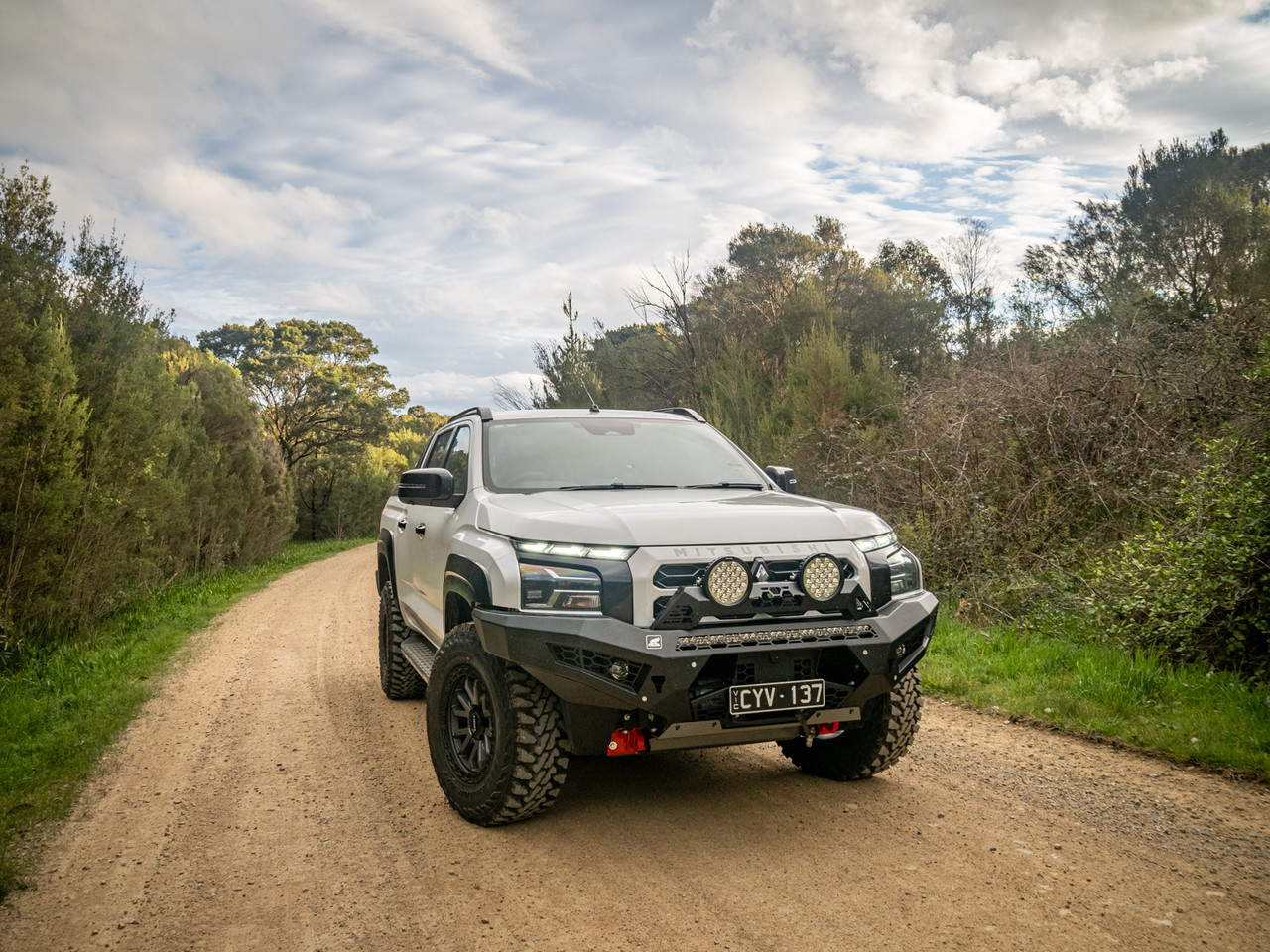 Predator bar with Rally hoop to suit 7-inch Offroad Animal Lights