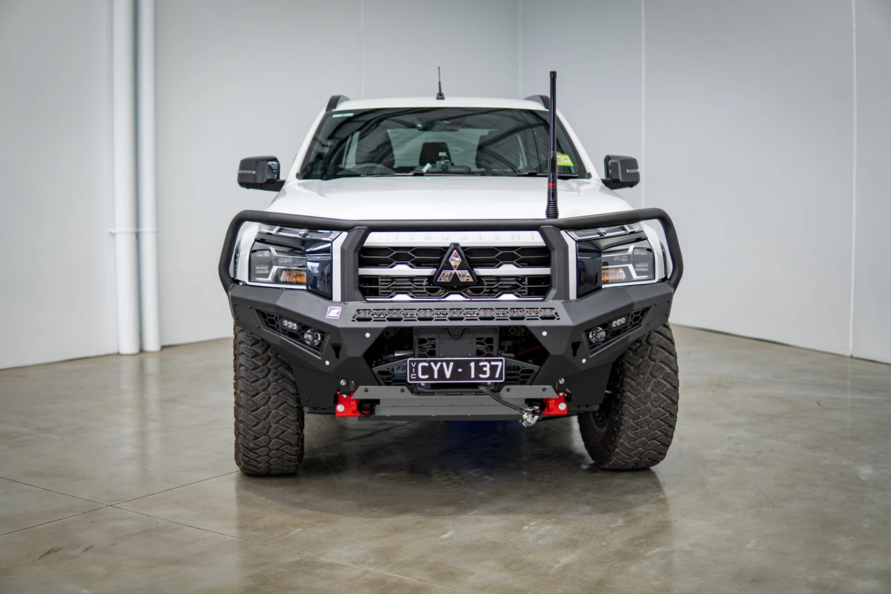 Triton Toro bull bar
