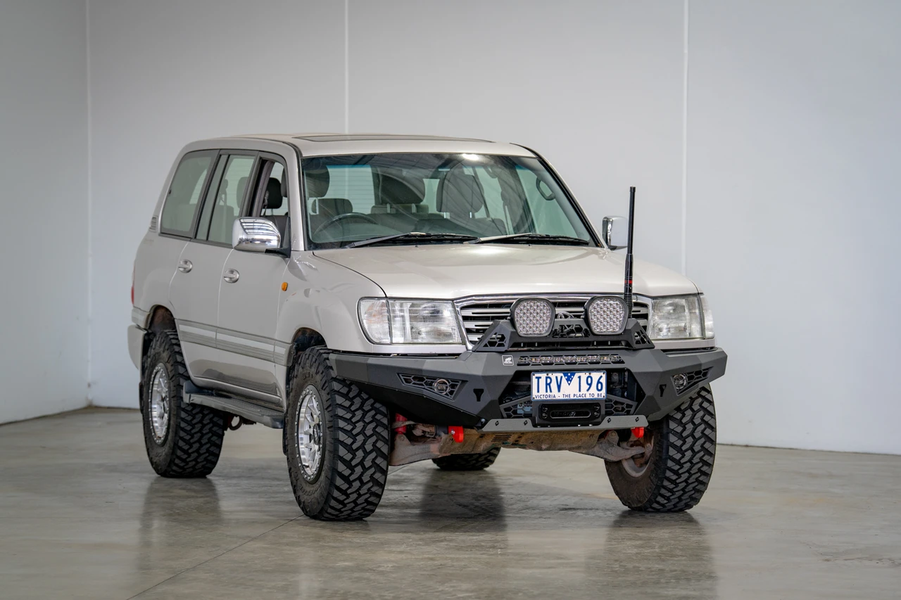 Predator bull bar to suit, Landcruiser 100 series 1998-2007