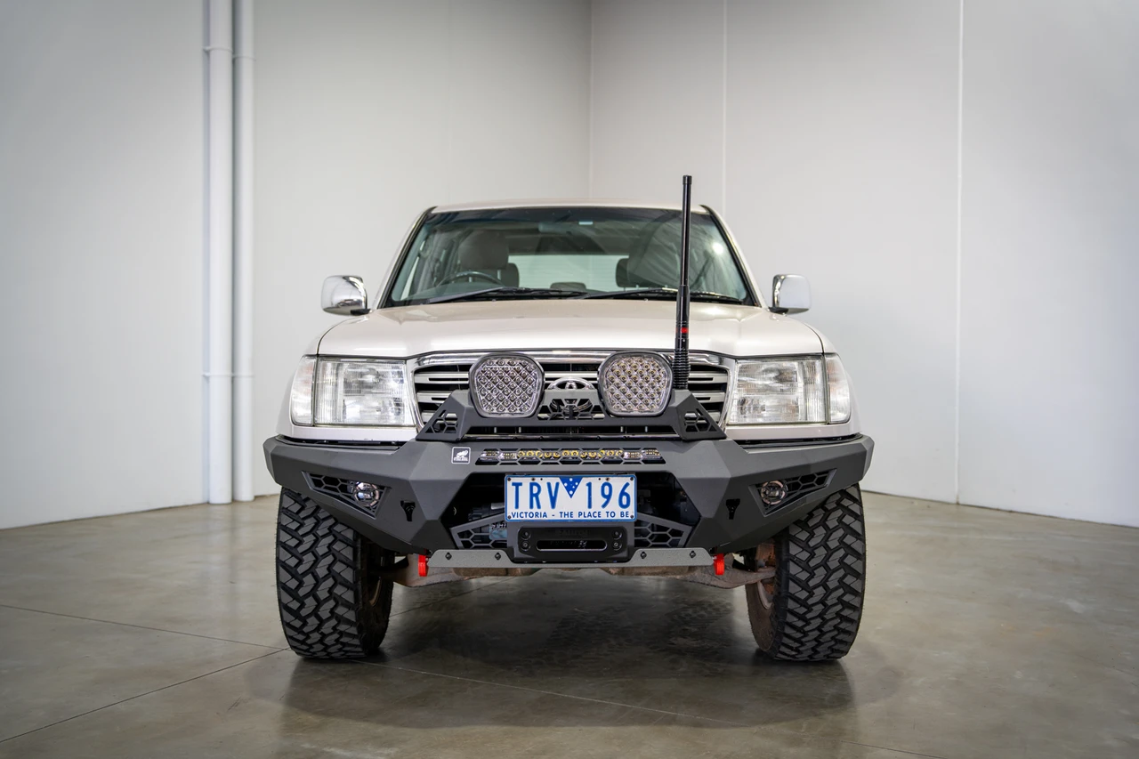 Predator bull bar to suit, Landcruiser 100 series 1998-2007