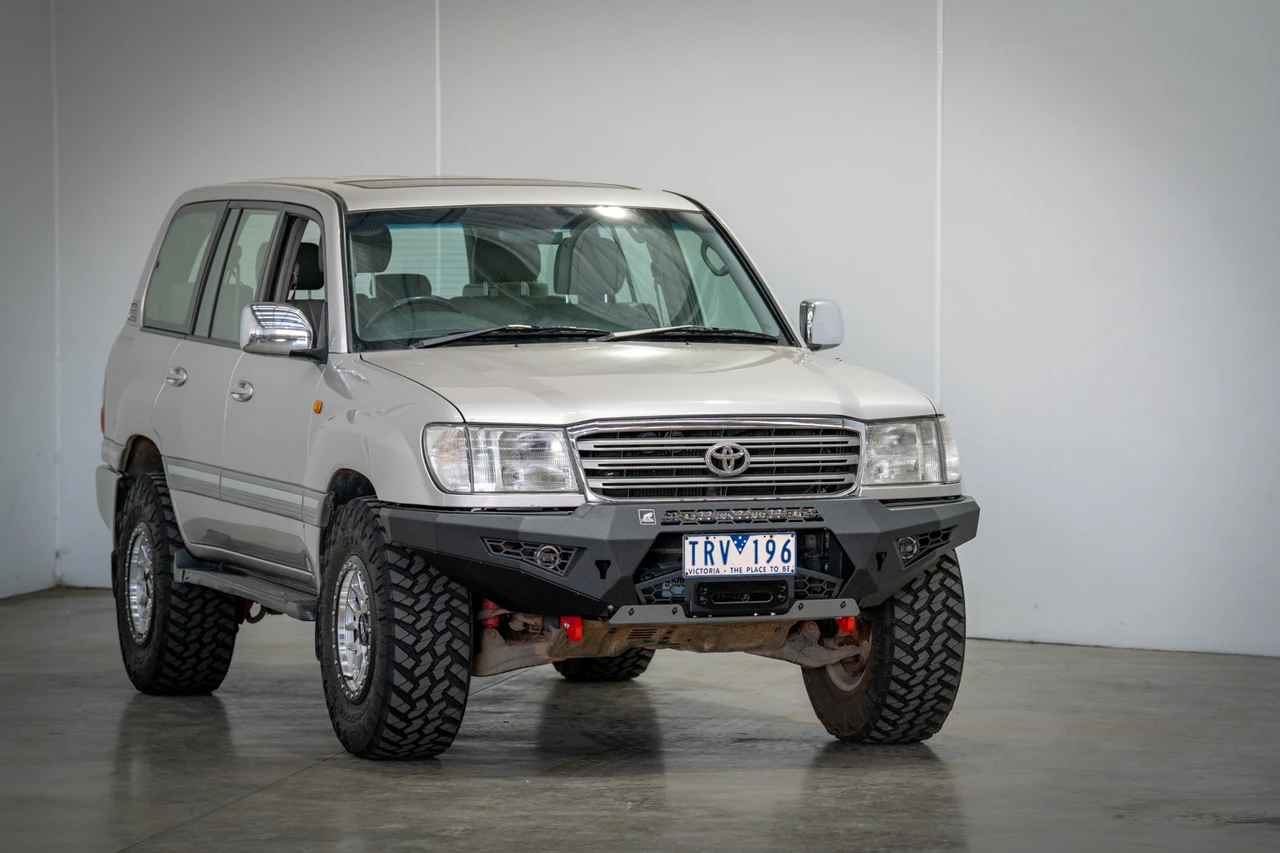 Predator bull bar to suit, Landcruiser 100 series 1998-2007