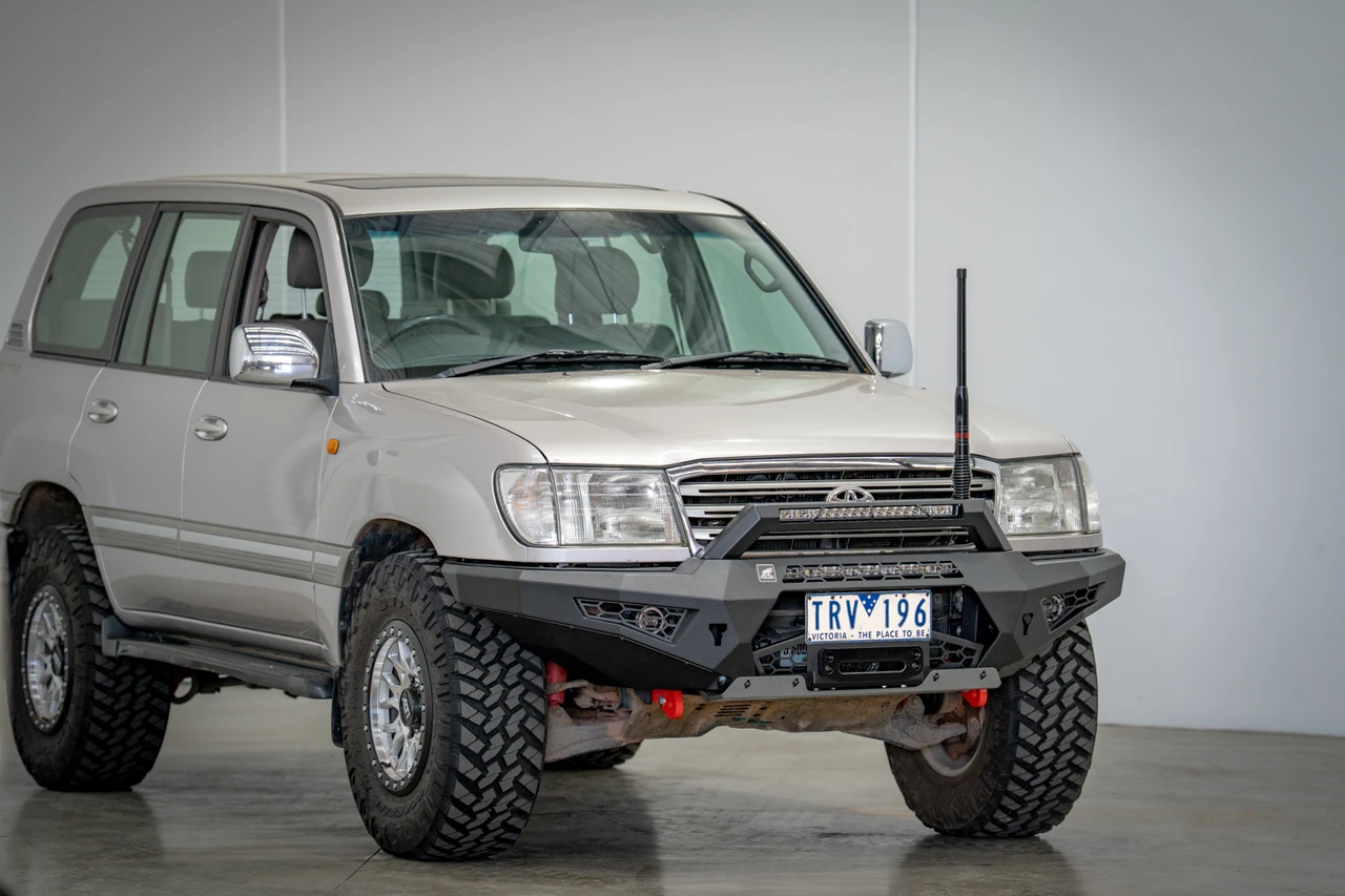 Predator bull bar to suit, Landcruiser 100 series 1998-2007