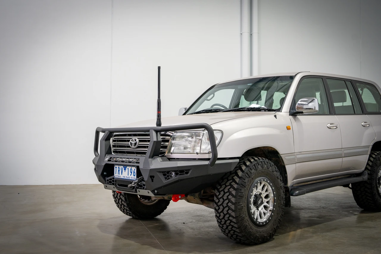 Toro bull bar to suit, Landcruiser 100 series 1998-2007