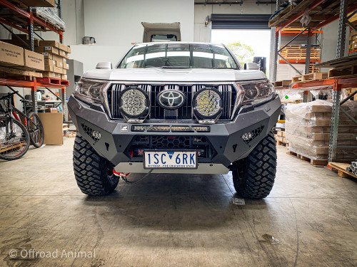 Prado 150 Predator bar with optional lights