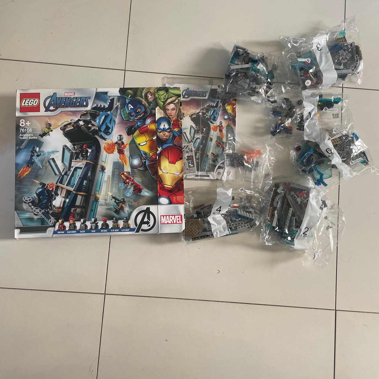 76166 Avengers Tower Battle Opened Box - Main Image