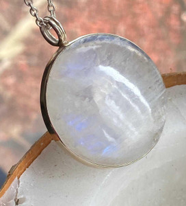 Rainbow Moonstone Round Pendant Necklace Rainbow Moonstone Round Pendant Necklace
