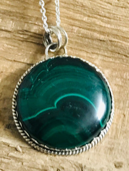 Malachite gemstone pendant round statement necklace in sterling silver