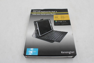 Kensington KeyFolio Pro Keyboard/ Ipad 5 (ipad Air) K97008US. CLEAN