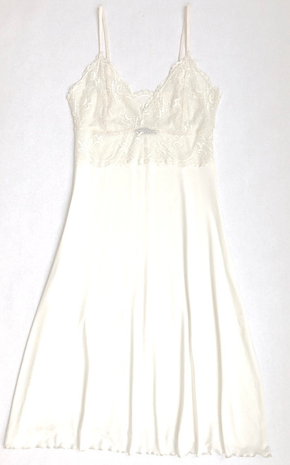 HOME APPAREL LACE CUP BALLERINA GOWN IVORY W/ IVORY LACE