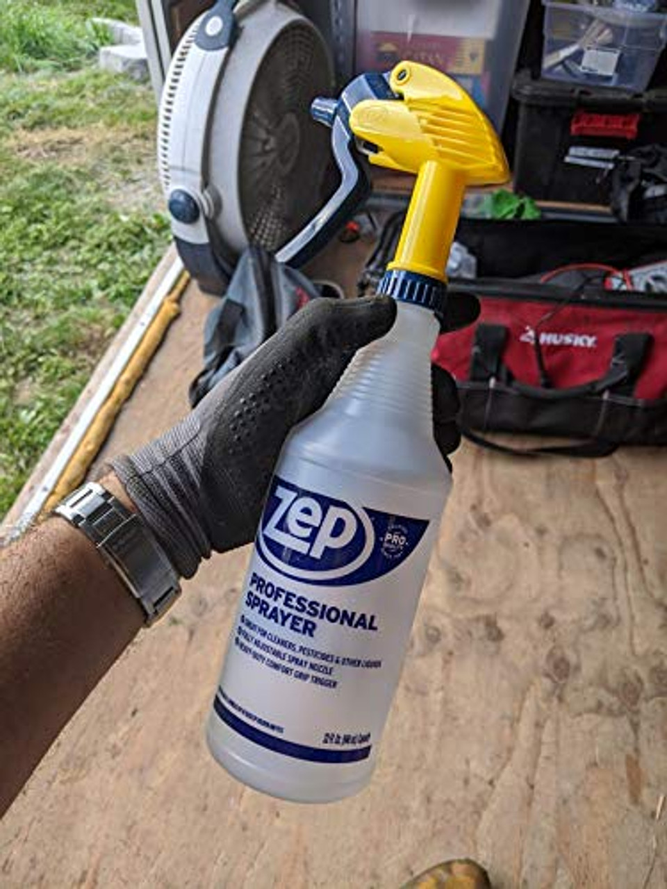 Zep Industrial Sprayer Bottle - 48 Ounces (Case of 8) C32810 - Up to 30 Foot Spray, Adjustable Nozzle