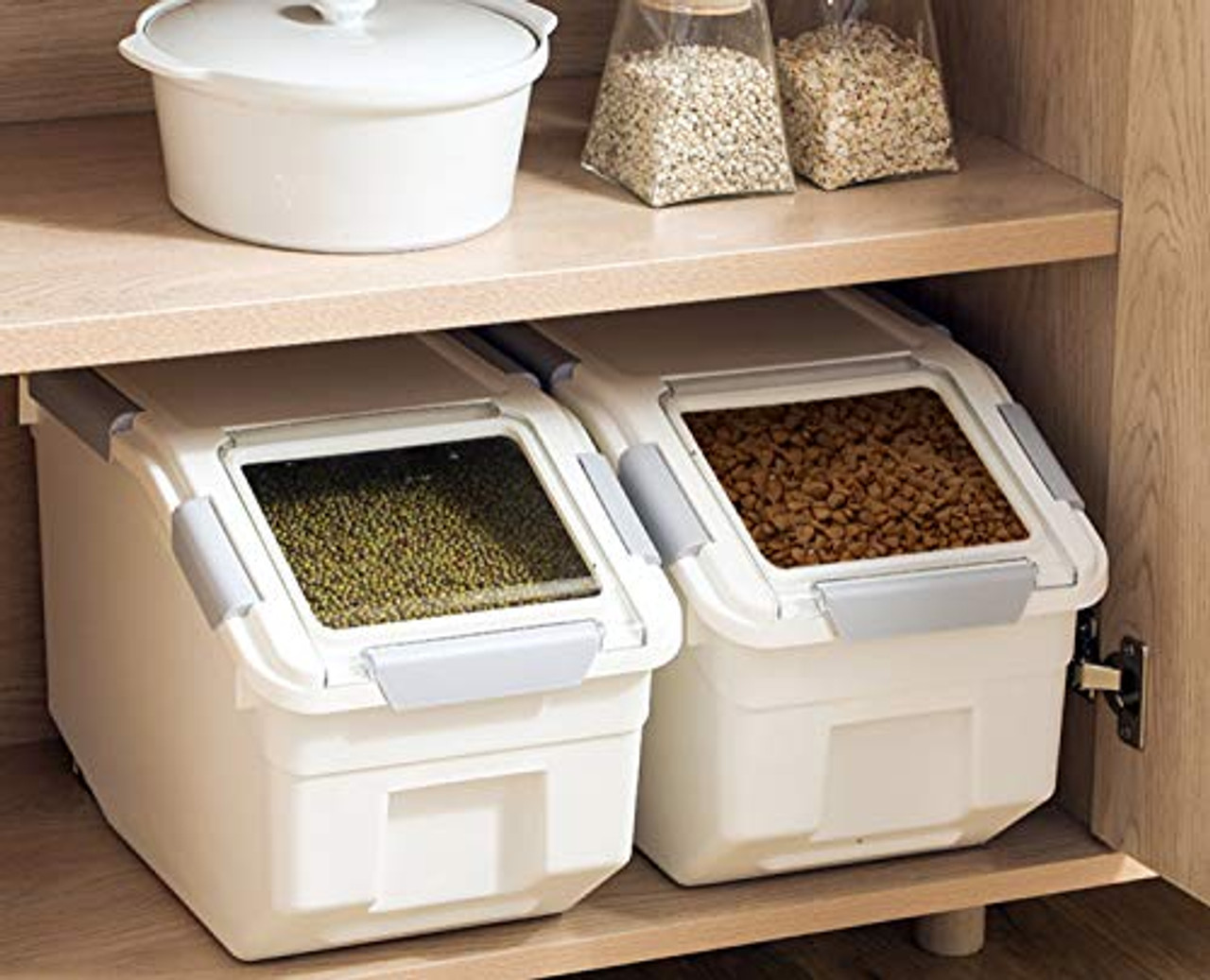 Dog Food Storage Bin By Rubbermaid, Tan With Burgundy Top 16L x