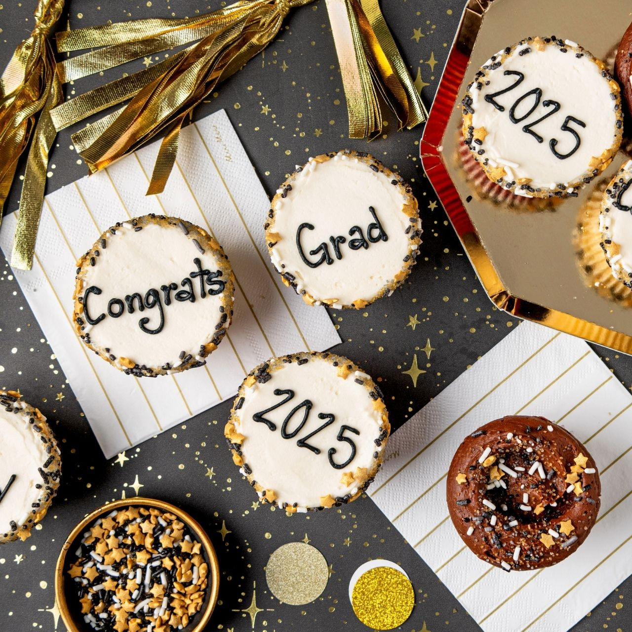 Congrats Grad Cupcakes congrats-grad-cupcakes