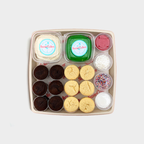 Holiday Cupcake DIY Kit