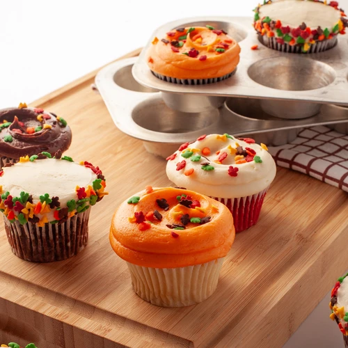 Thanksgiving  Decorated Cupcakes View 2