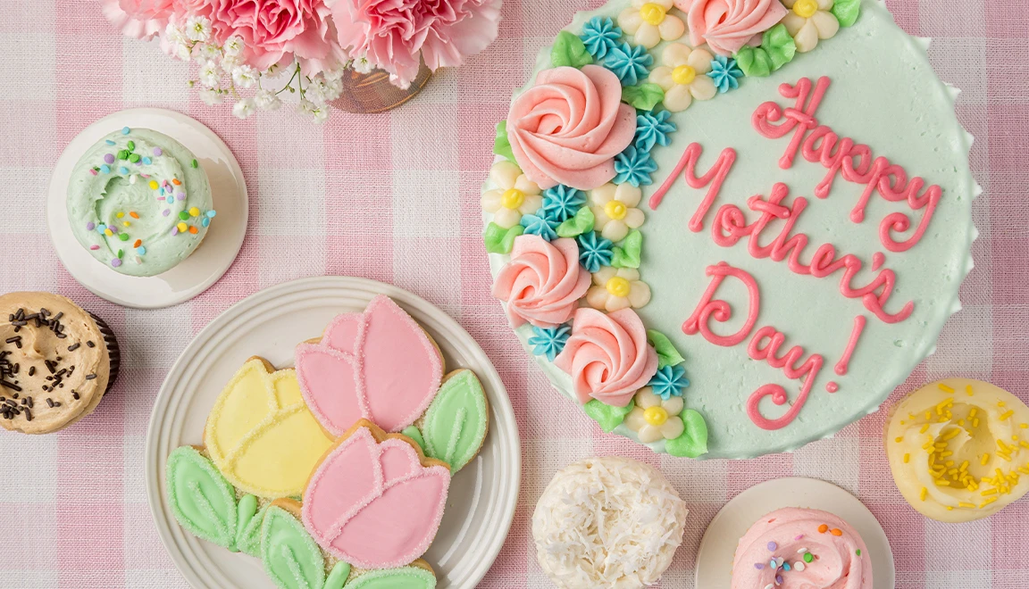 Mothers Day Cake, Cookies, and Cupcakes