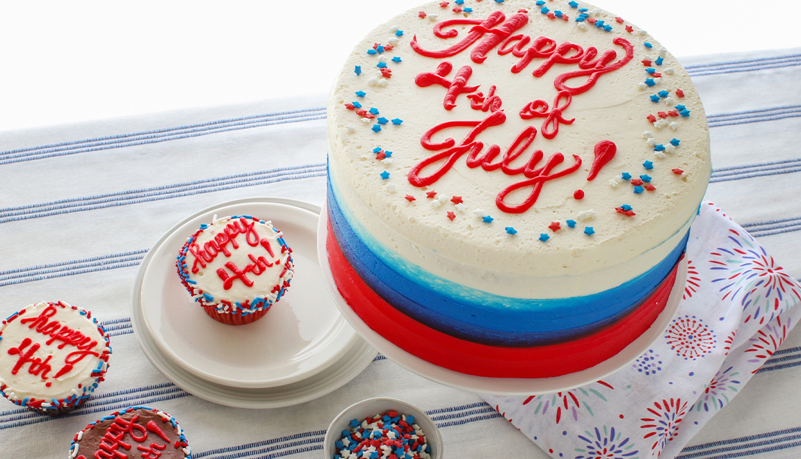 4th of july cake and cupcakes