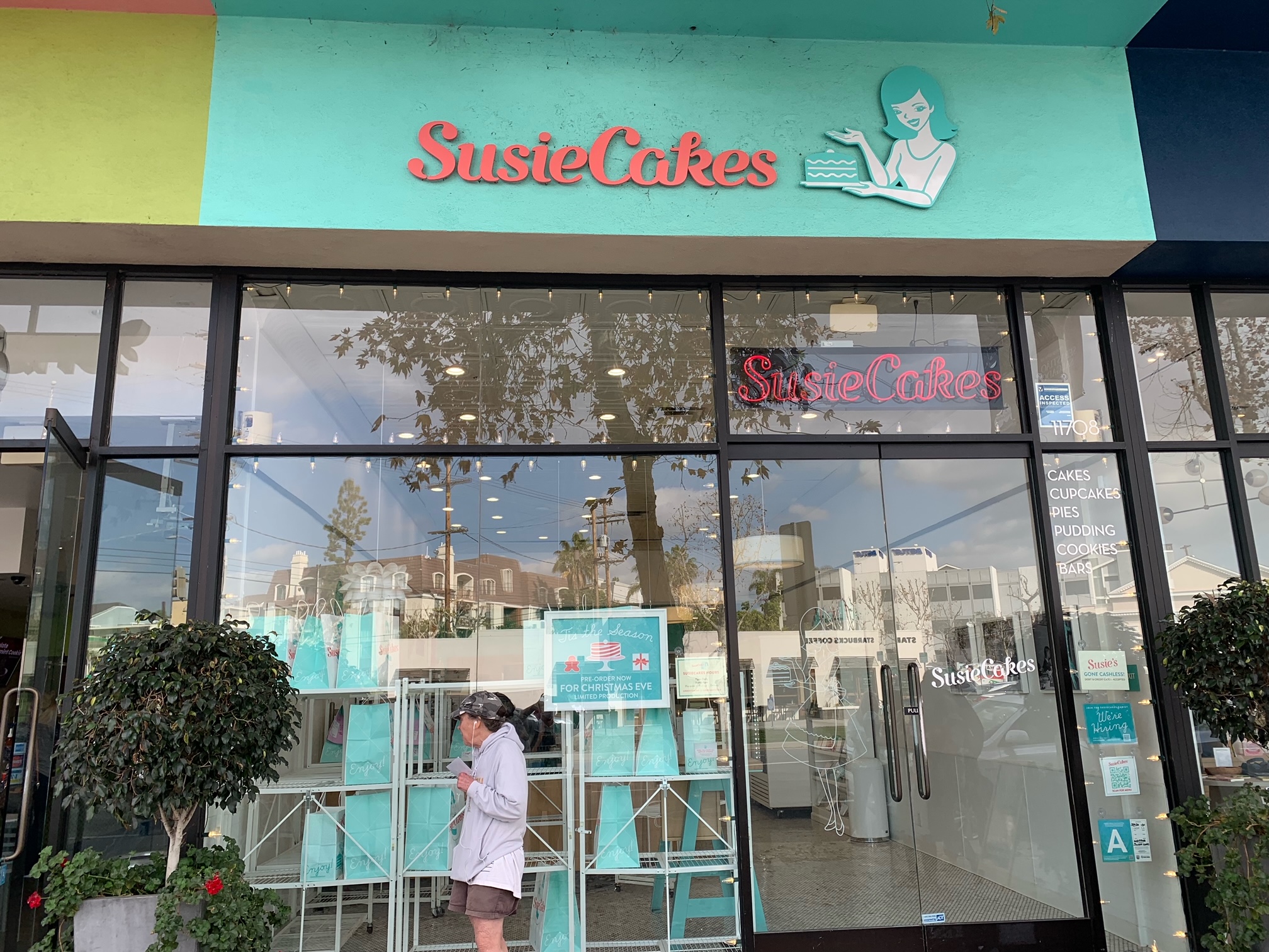 Tour SusieCakes Before the Opening in Preston Center on Saturday - Eater  Dallas