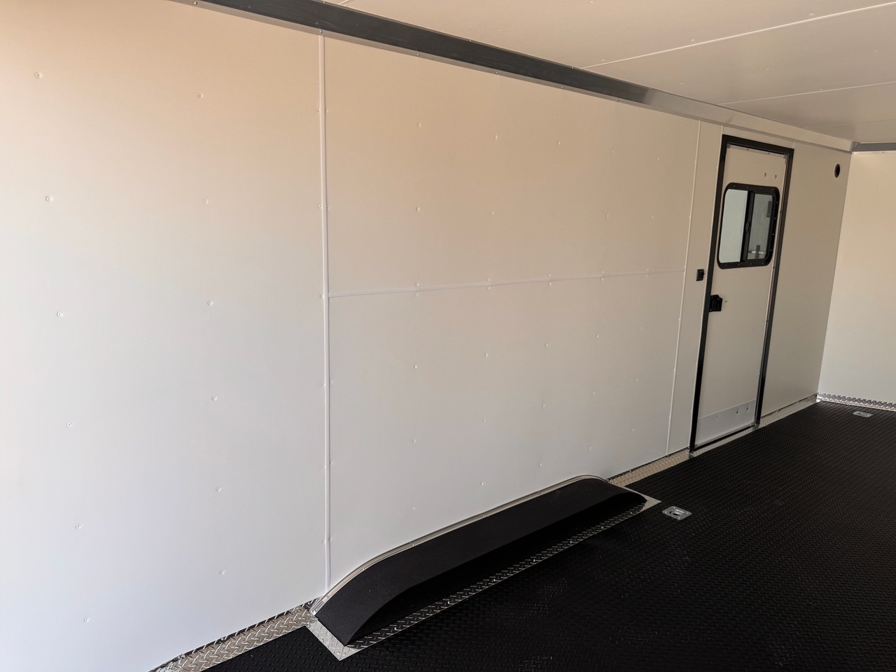 Charmac Trailers 2026 STEALTH 100"X20' Standard Cargo Trailer | Tandem Axle Axle 9.99K, Rear Ramp Door, Rubber Floor, Driver Side Door, Rear Passenger Side Window, Rear Spoiler