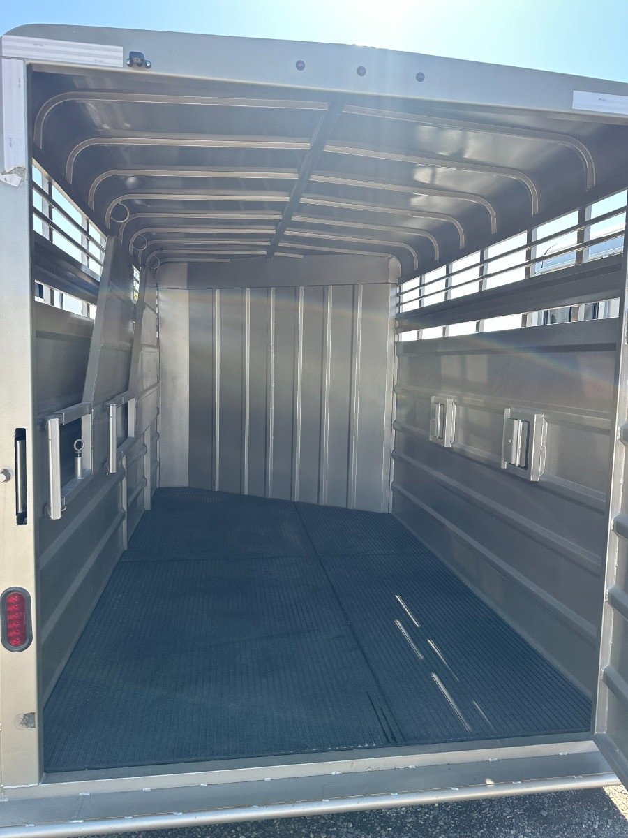 Gr Trailers 2024 2024 72"X16' Horse Trailer | Tandem Axle Axle 10K | 3-Horse Slant High Side, Walk-In Tack, 10K