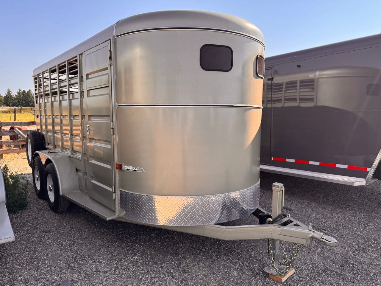 GR Trailers 2024 72"X16' Horse Trailer | Tandem Axle Axle 10.4K, 3-Horse Highside, Slant Nose, Walk-In Tack