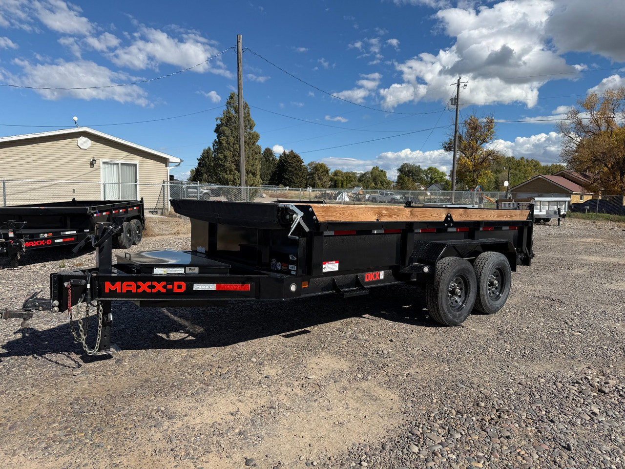 Maxx-D Trailers 2024 DKX 83"X14' Scissor Dump Trailer | Tandem Axle 14K, 18" Sides With 6" Wood Extension, 2 Way Spreader Gate, Slide In Ramps, Tarp Kit