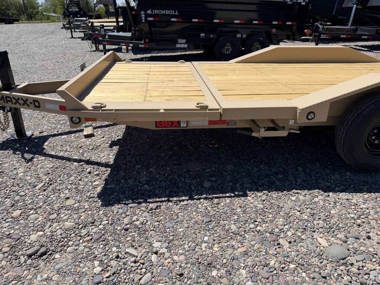Maxx-D Trailers 2027 2027 102"X20' Low Profile Gravity Tilt Trailer | Tandem Axle Axle 7K | Torsion 7K, Drive Over Fenders, 4' Stat. + 16' Tilt,