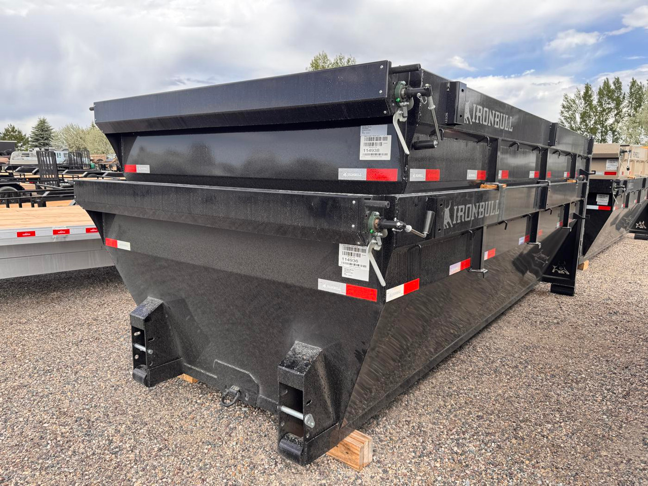 Iron Bull Trailers 2026 2026 192" Roll-Off Bin | 14K | 4' Sides, Rollers, Tarp