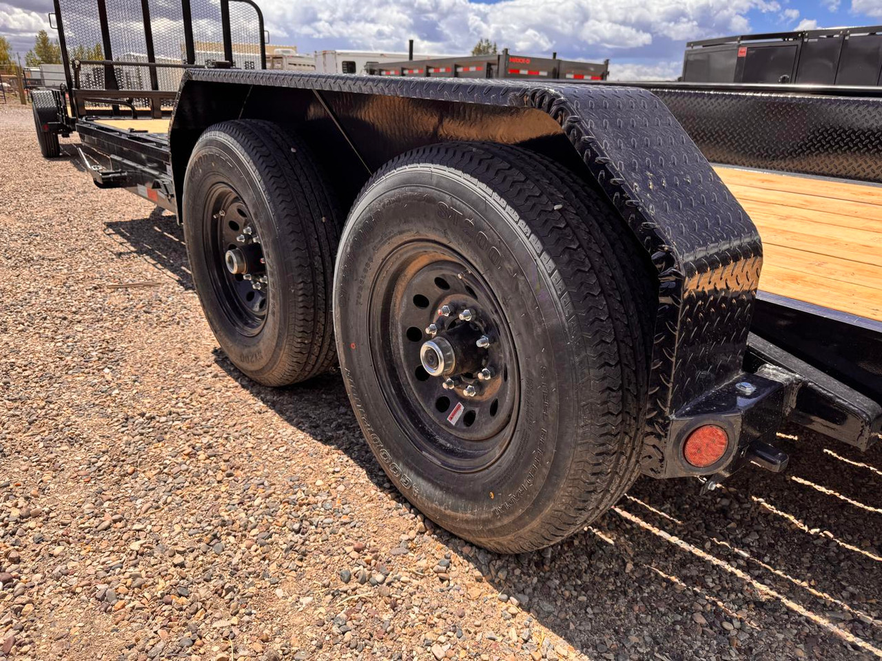 P.J. Trailers 2026 2026 83"X20' Car Hauler Gravity Tilt Trailer | Tandem Axle Axle 14K | (16' Tilt +4' Stationary)  Torsion Axles, 10 Ply, Locking Lid
