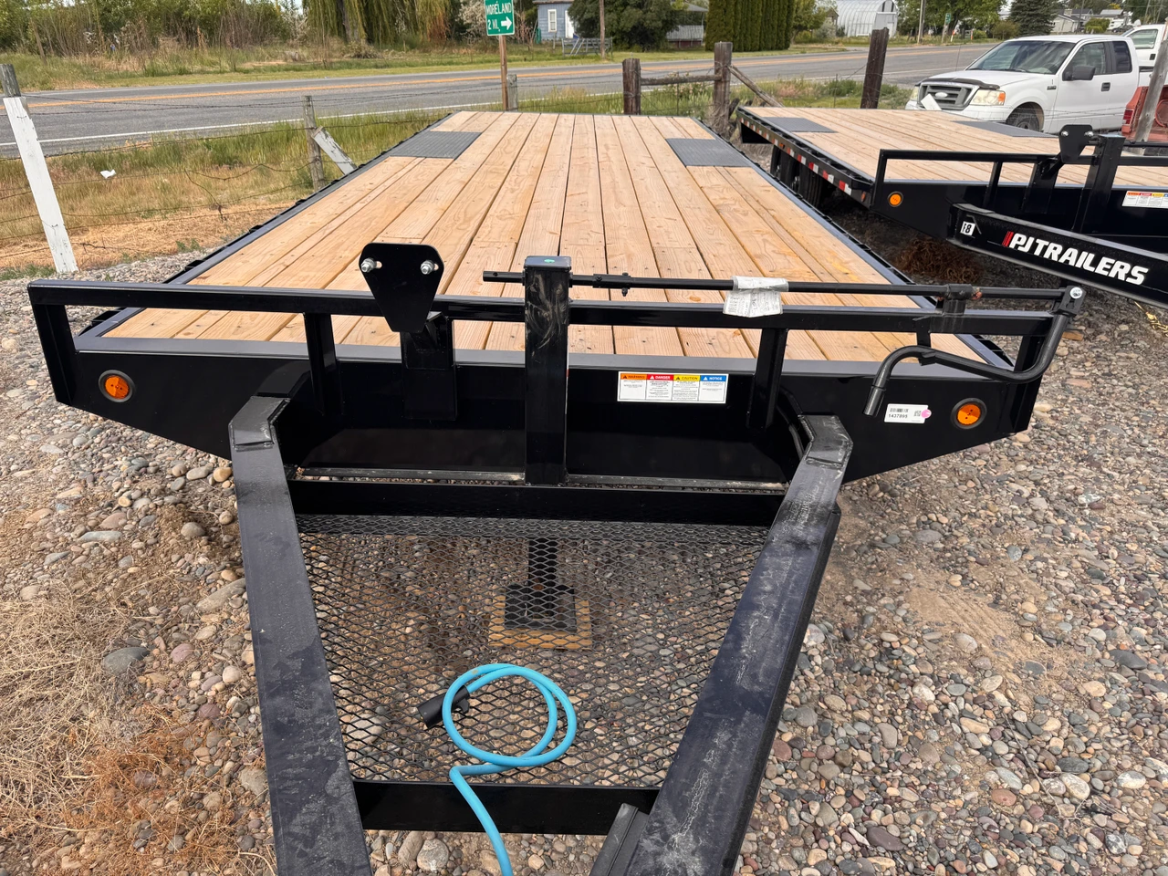 P.J. Trailers 2027 2027 288" Deckover Flatbed | Tandem Axle Axle 14K | Straight Deck, 14K