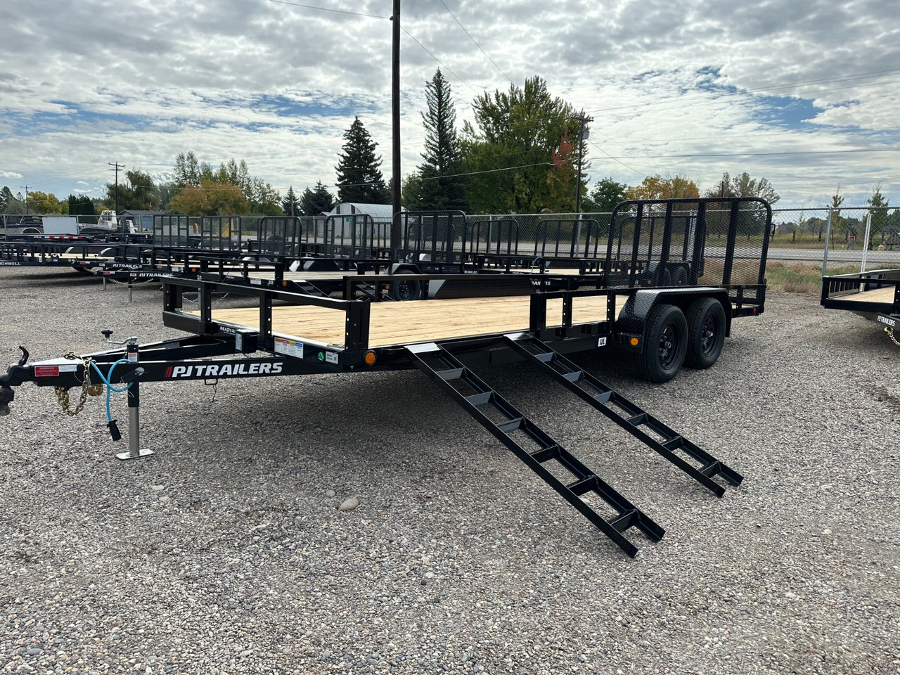 P.J. Trailers 2026 2026 83"X20' Utility Trailer | Tandem Axle Axle | 12" OC Crossmembers, ATV Side Load, Straightdeck W/4' Spring Assisted Rear Ramp