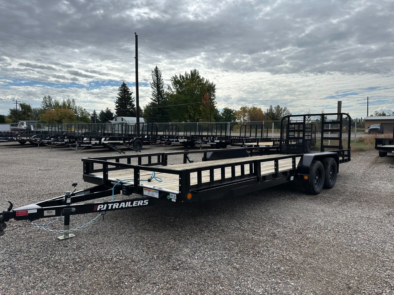 P.J. Trailers 2024 2024 83"X22' Utility Trailer | Tandem Axle Axle | HD Rampgate, ATV, Mount, Dove, Dp Fenders, 12" OC