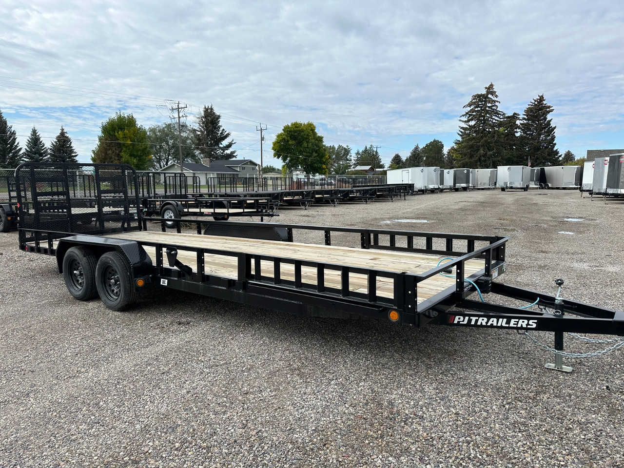 P.J. Trailers 2024 2024 83"X22' Utility Trailer | Tandem Axle Axle | HD Rampgate, ATV, Mount, Dove, Dp Fenders, 12" OC