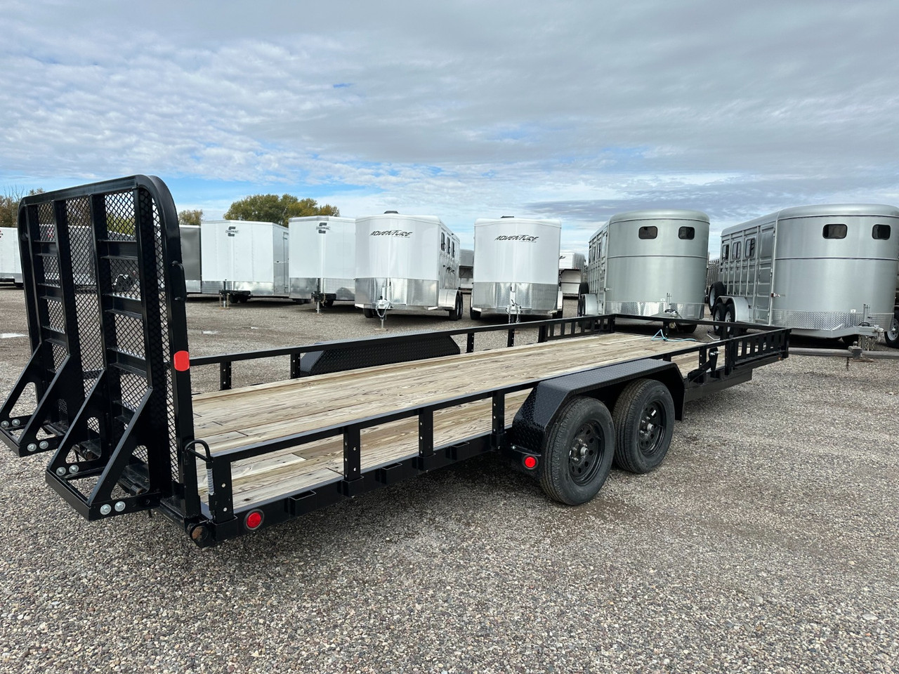 P.J. Trailers 2024 2024 83"X22' Utility Trailer | Tandem Axle Axle | HD Rampgate, ATV, Mount, Dove, Dp Fenders, 12" OC