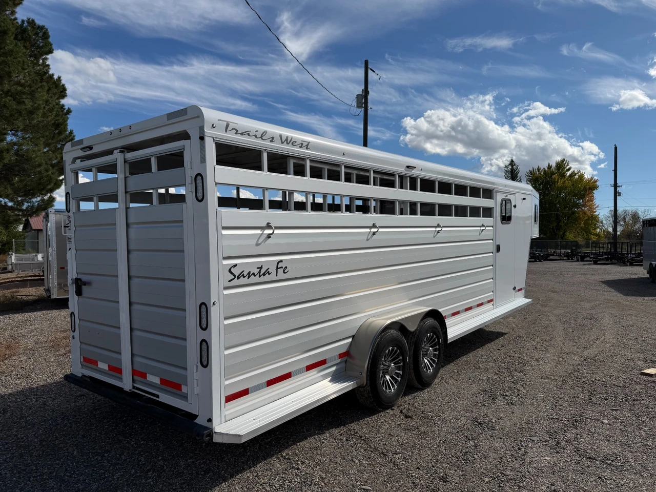Trails West Trailers 2025 2025 288" Stock Combo Trailer | Tandem Axle Axle | Straight Tack, 2 Tack Doors, Rear Slider, Conv Pkg