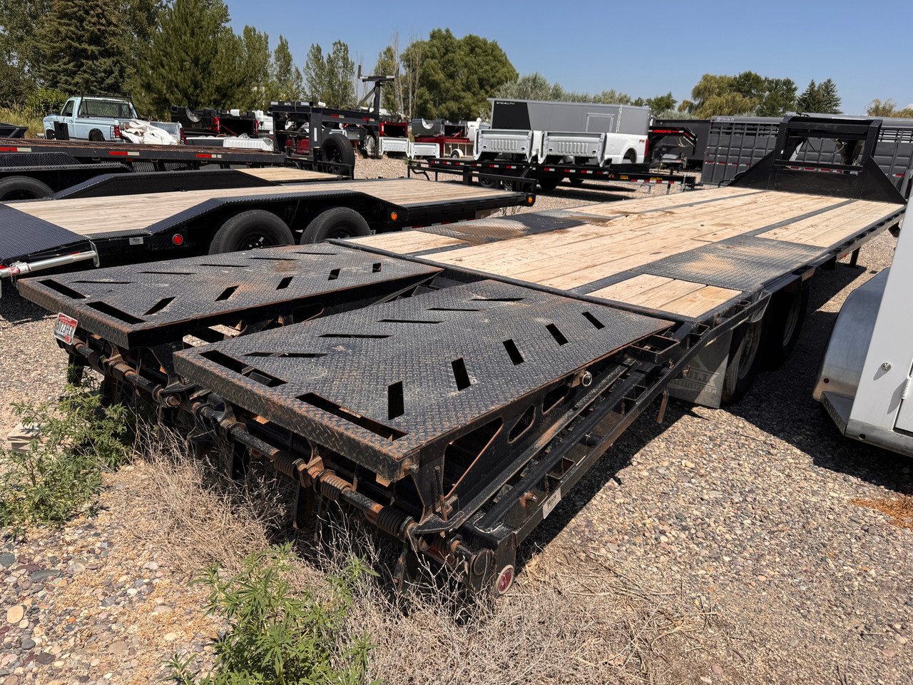 Iron Bull Trailers 2017 FLG 384" Flatbed Trailer | Tandem Axle Axle 20K, Dual Tires, Rampage Ramps, Locking Storage Box