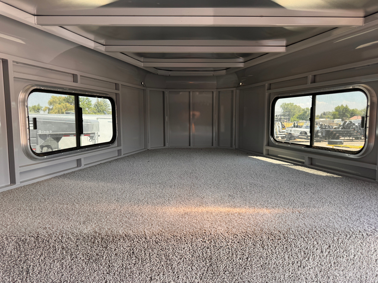 Trails West Trailers 2024 HOTSHOT 360" Stock Combo Trailer | Tandem Axle Axle 20K, Torsion Axles, Passenger Size Escape Door, Single Rear Swing Gate Slide, Two Gates, Rubber Floors, Tack Room, Swing Out Saddle Rack