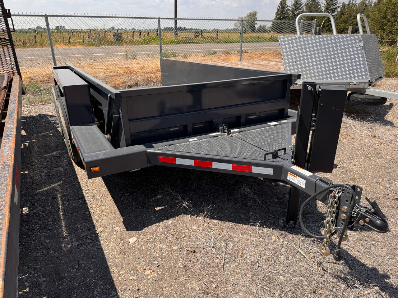 Triple L Trailers 2025 UT914 168" Drop Deck Equipment Trailer | Tandem Axle Axle 13.615K, Enclosed Sides, Hydraulic Jack, Tongue Storage