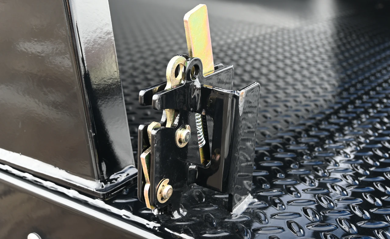 Bradford Stepside Pickup Flatbed | Multiple Bed Sizes, Aluminum and Steel