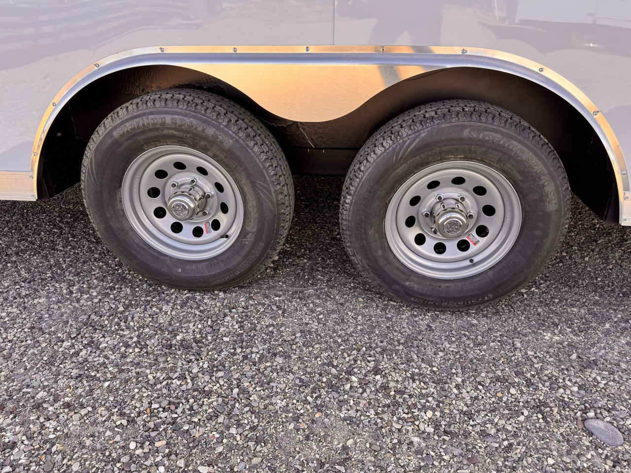 Haulmark Trailers 2026 GRIZZLY 102"X20' Office Cargo Trailer | Tandem Axle Axle 9.99K, Front Office, Rear Barn Doors, Heated Cargo Area, Heat/AC Office, Passenger Side Access Door, Drafting Table, Desk