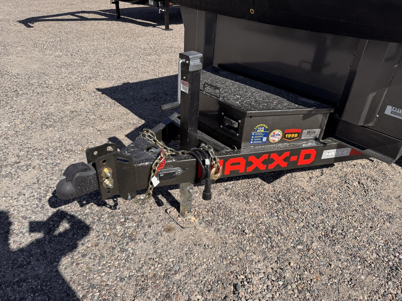 Maxx-D Trailers 2027 D6B 60"X10' Single Ram Dump Trailer | Tandem Axle Axle 9.99K, 18" Solid Sides, Slide In Ramps, Side Swing Gate, Tarp Kit