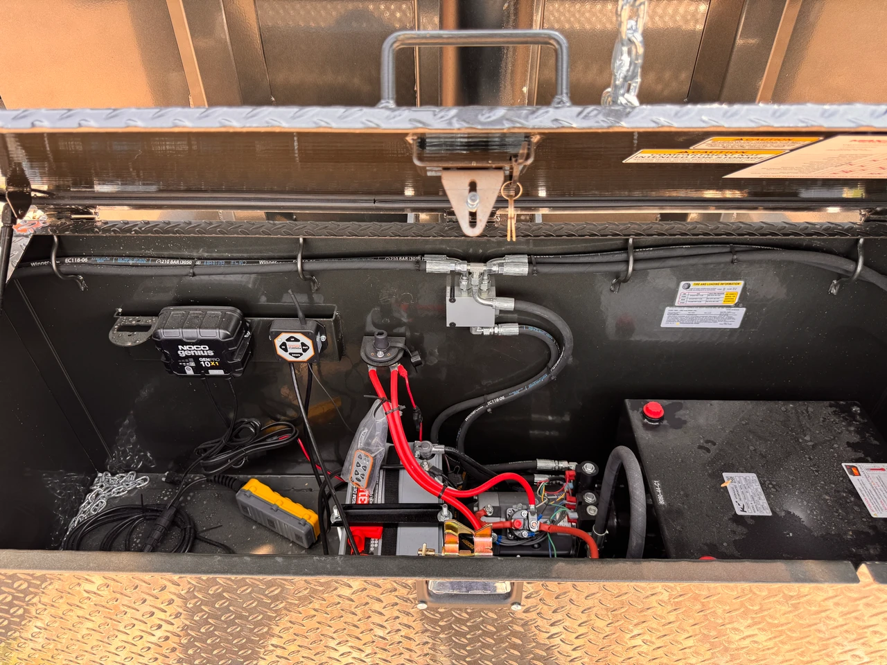 Maxx-D Trailers 2027 DSX 83"X20' Heavy Duty Telescopic Dump Trailer | Tandem Axle 24K, Hydraulic Jacks, Tarp Kit, Wireless Remote, Rear Support Jack Stands, Electric/Hydraulic Brake Axles