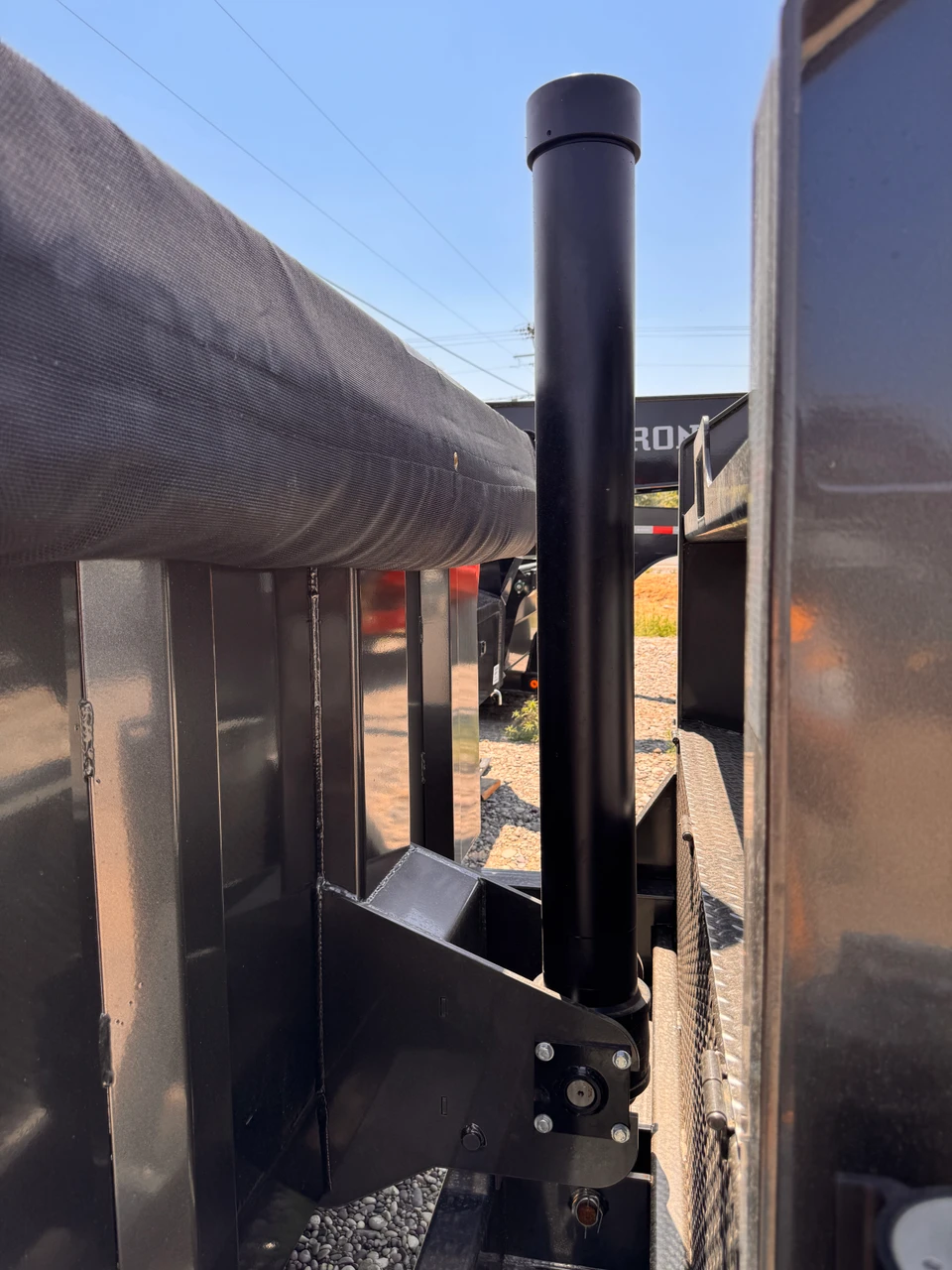 Maxx-D Trailers 2027 DSX 83"X20' Heavy Duty Telescopic Dump Trailer | Tandem Axle 24K, Hydraulic Jacks, Tarp Kit, Wireless Remote, Rear Support Jack Stands, Electric/Hydraulic Brake Axles