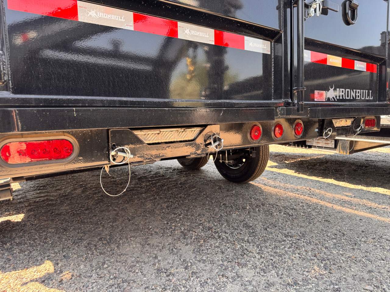 Iron Bull Trailers 2027 DTG 83"X16' Scissor Dump Trailer | Tandem Axle Axle 14.999K, 36" Sides, 7 Ga Floor, Aluminum Ramps, Tarp Kit, Spare Mount, 2 Way Spreader Gate, Solar Charging