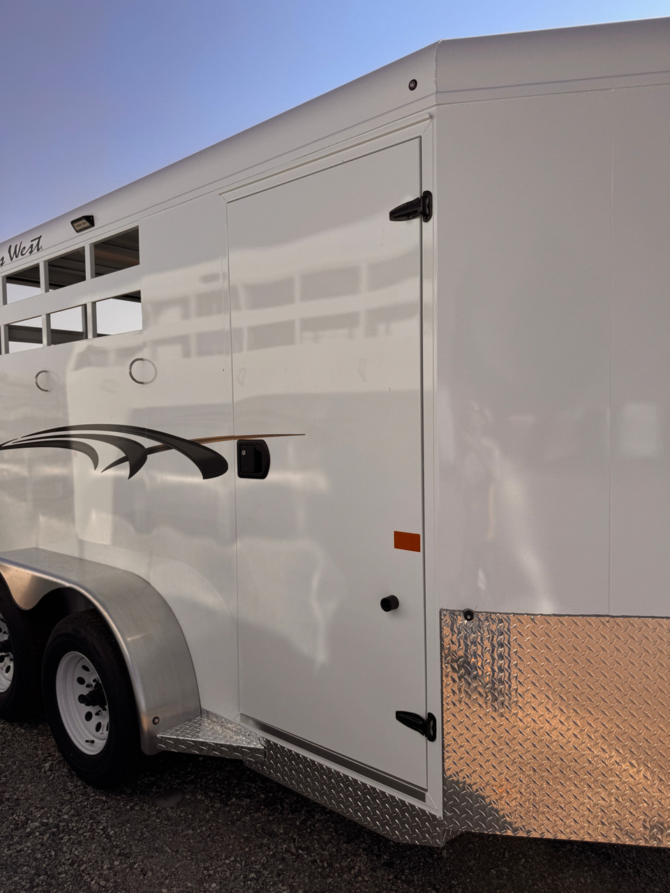 Trails West Trailers 2027 ADVENTURE II Horse Trailer | Tandem Axle Axle 8.045K, 2-Horse Highside, Tack Room, Convieince Package, Swing Out Saddle Rack, Rubber Floors