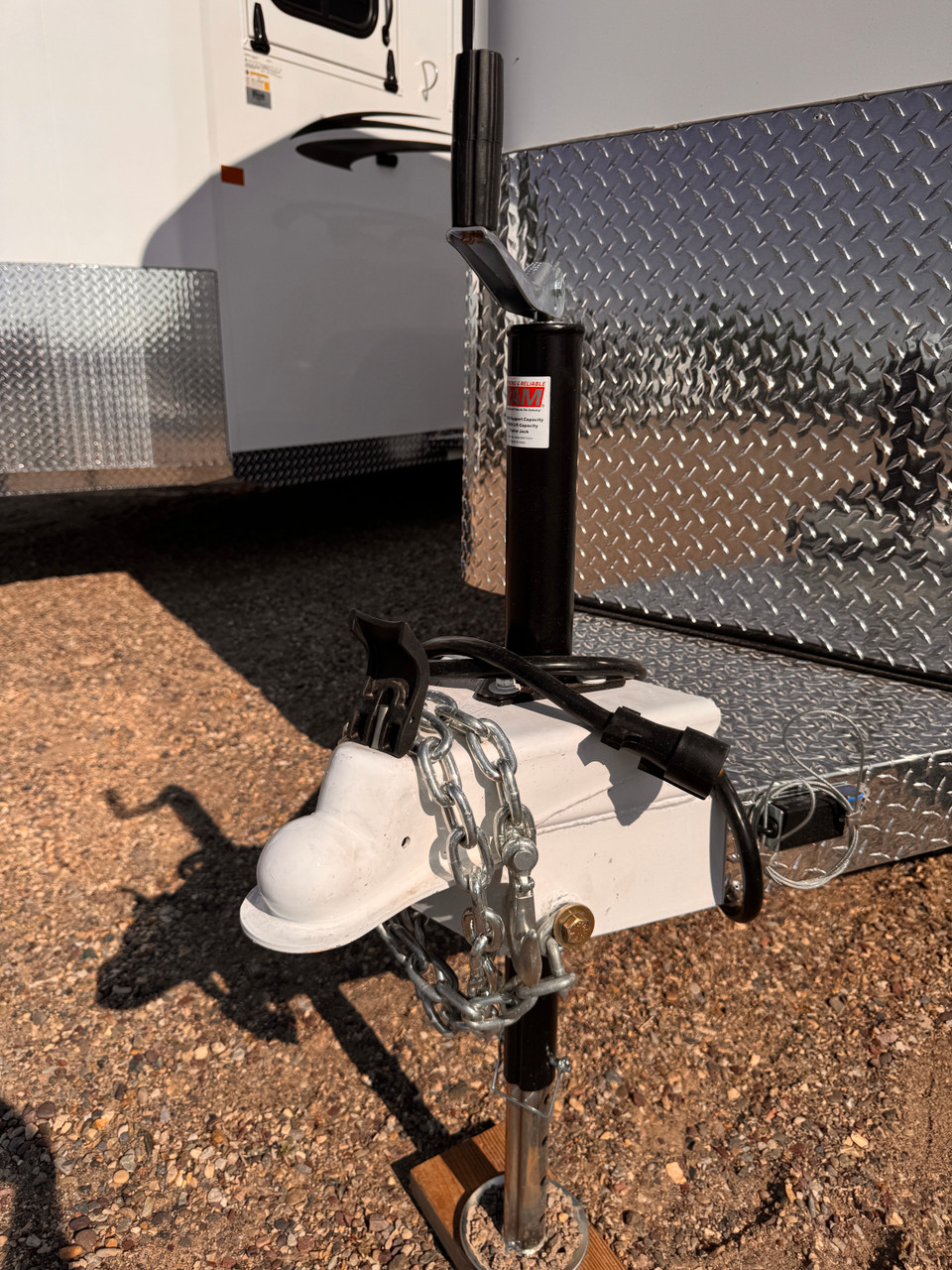 Trails West Trailers 2027 ADVENTURE MX Horse Trailer | Tandem Axle Axle 9.98K, 3-Horse, Tack Room, Convieince Package, Rear Windows, Swing Out Saddle Rack, Rubber Floors