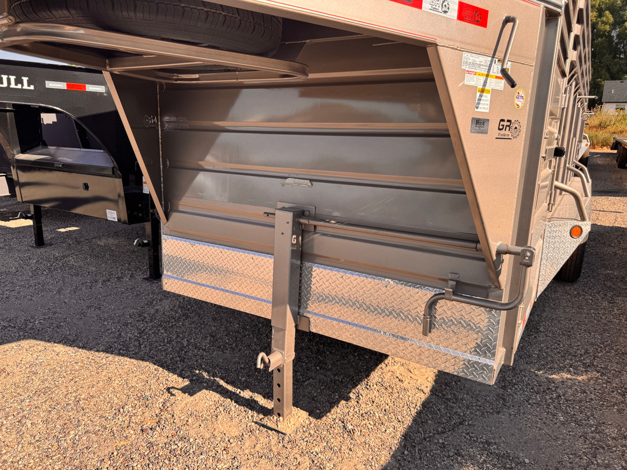 GR Trailers 2026 80"X20' Stock Trailers | Tandem Axle Axle 14K, Rubber Floor, Side Escape Door, Single Divider Gate, Swing Slide Combo Gate