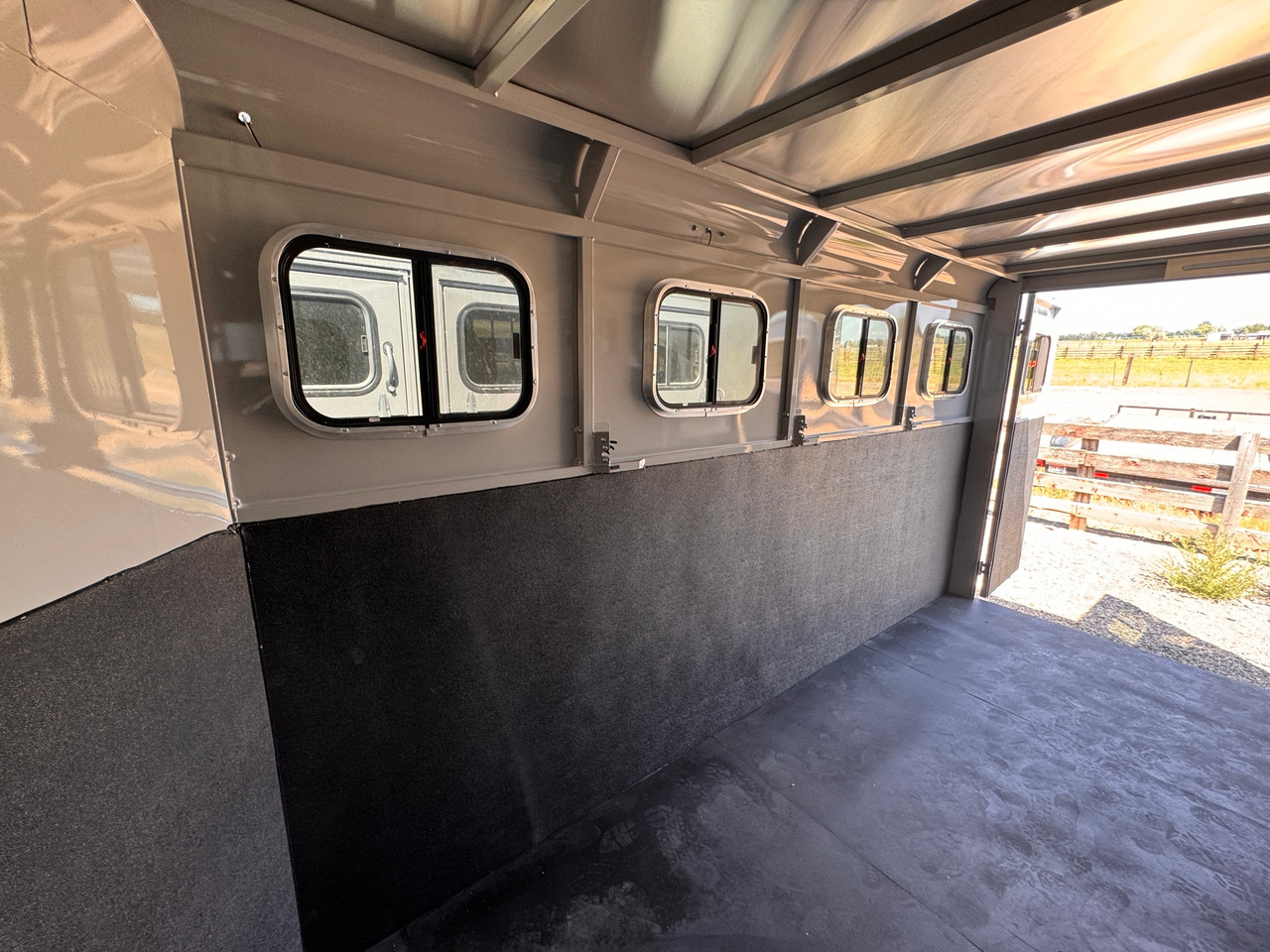 Trails West Trailers 2027 ADVENTURE MX Horse Trailer | Tandem Axle Axle 13.867K, 4-Horse, Convience Package, Titanium Package, Swing Out Saddle Rack, Water Tank, Aluminum Wheels, Rear Barn Doors