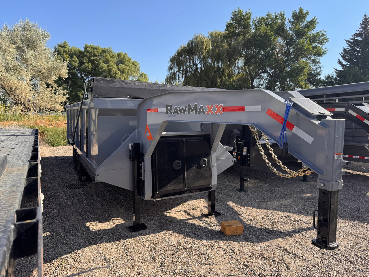 Raw Maxx Trailers 2026 HDX 102"X20' Dump Trailer | Tandem Axle Axle 20K, Dual Tires, Dual Hydraulic Jacks, 44" Sides, Spare Tire, 2 Way Spreader Gate, Tarp Kit, Solar, Dual Storage Cabnets, Ramps