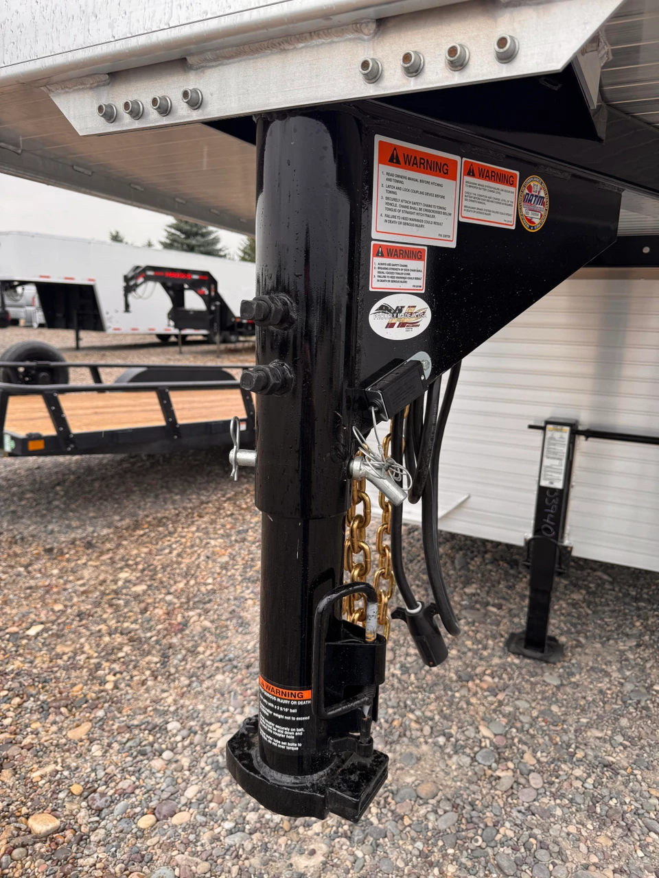 Hillsboro Trailers 2027 Endura 90"X24' Stock Trailer | Tandem Axle