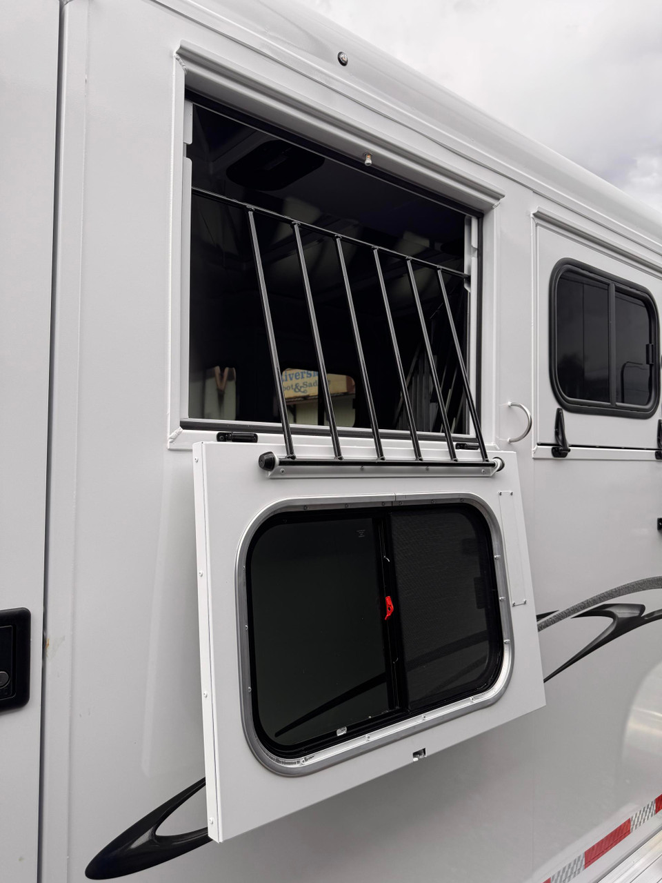 Trails West Trailers 2027 Classic Horse Trailer